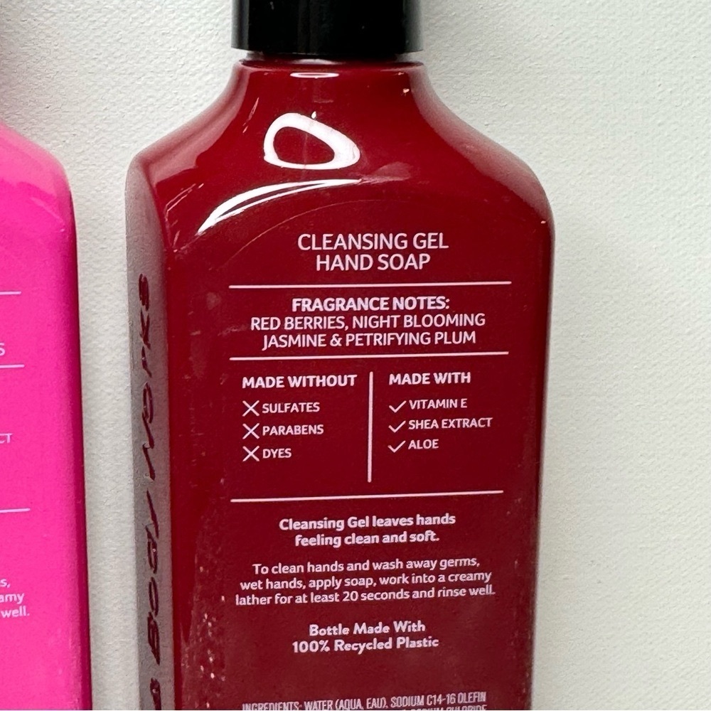 Bath & Body Works Halloween Hand Soap Ghoul Friend & Vampire Blood Fall Soaps - Picture 5 of 5